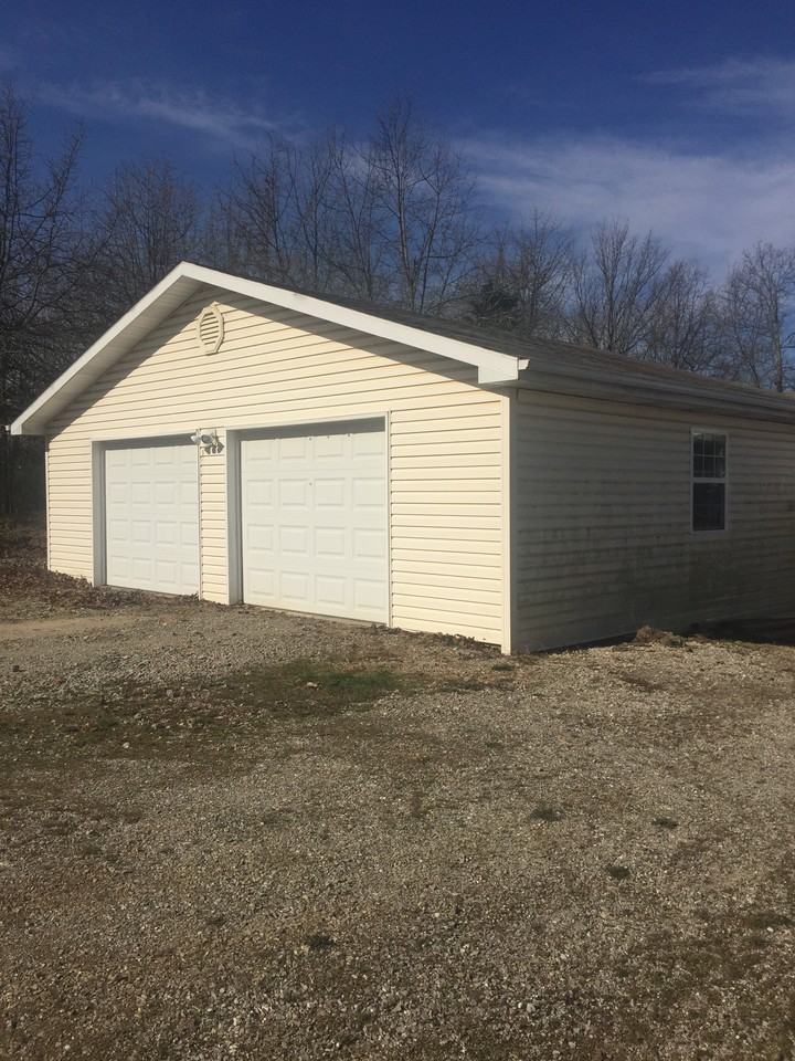 31951 Nodaway Dr - Photo 3 of 12