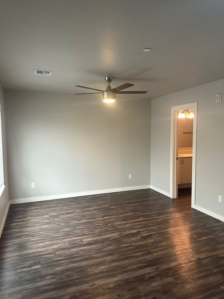 732 Sw 14th St #732-14 - Photo 6 of 23