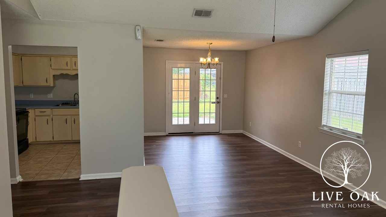 800 Wallace Martin Dr - Photo 6 of 19
