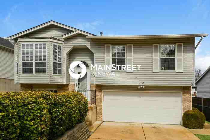 3409 5 Oaks Ct - Photo 3 of 17