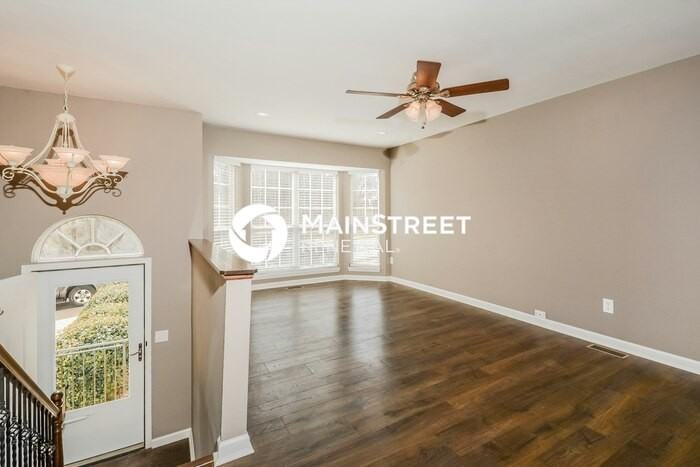 3409 5 Oaks Ct - Photo 5 of 17