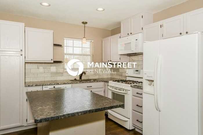 3409 5 Oaks Ct - Photo 6 of 17