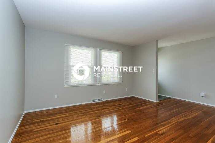 3735 Gairlock Dr - Photo 4 of 17