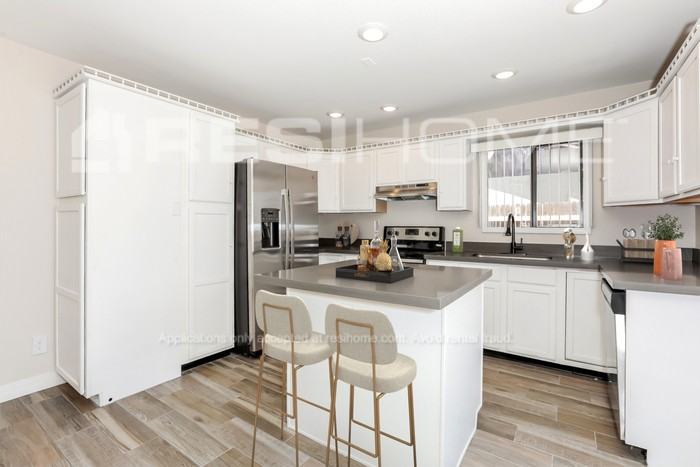 623 S San Jose - Photo 2 of 18