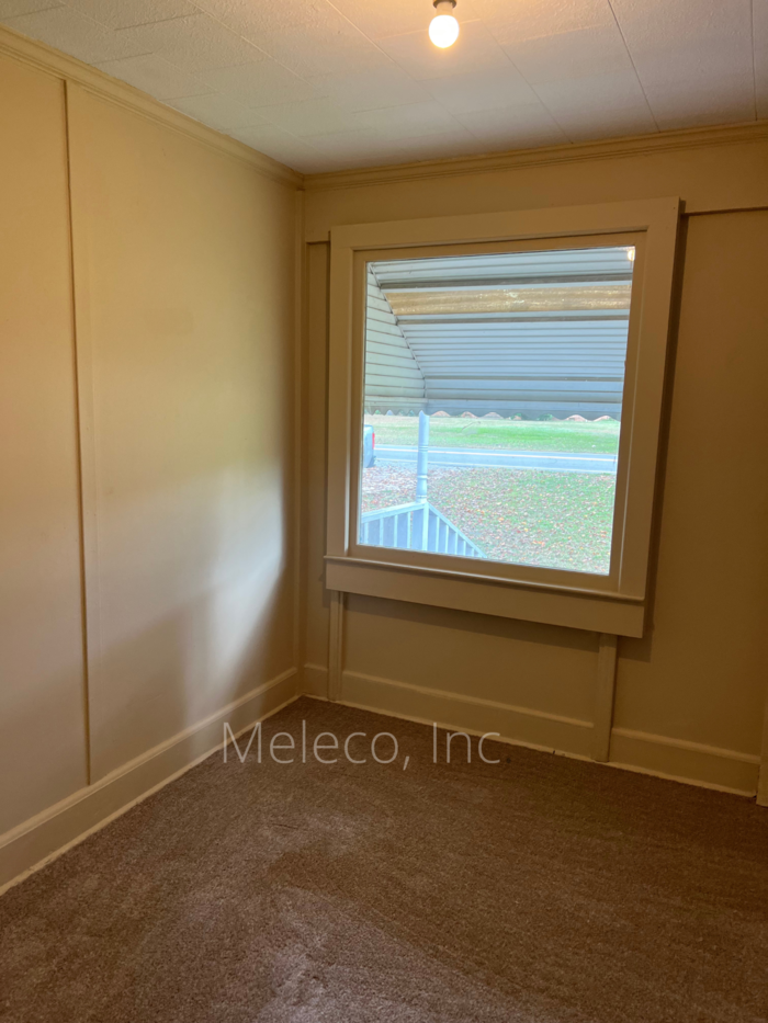 1020 Washington Ave - Photo 5 of 9