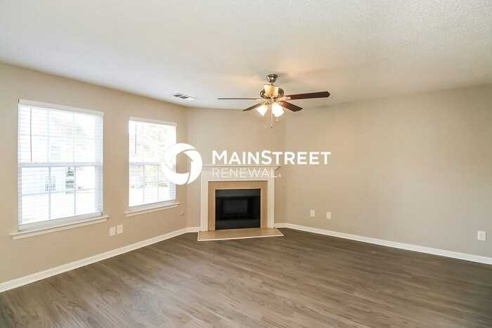 3514 Devon Chase Rd - Photo 3 of 18