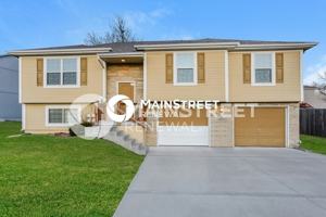 featured image of 709 Emerson Dr