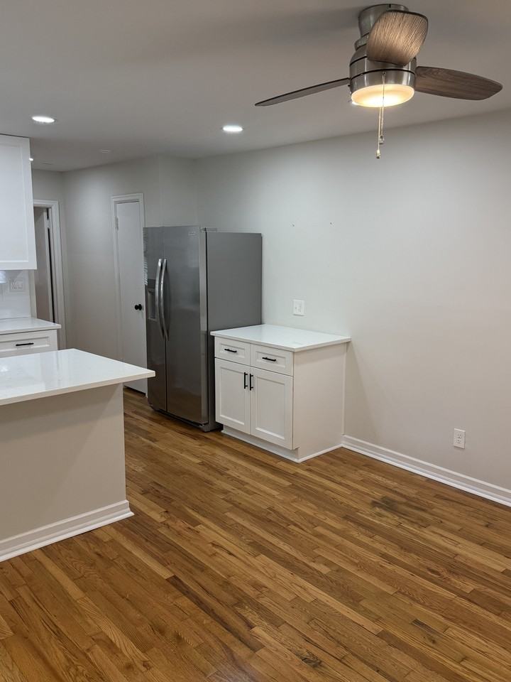 707 Delmar Avenue Southeast - Photo 6 of 12