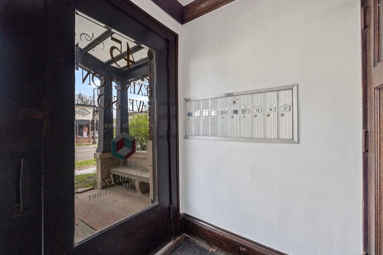 45 Lexington Pkwy S #18 - Photo 5 of 27