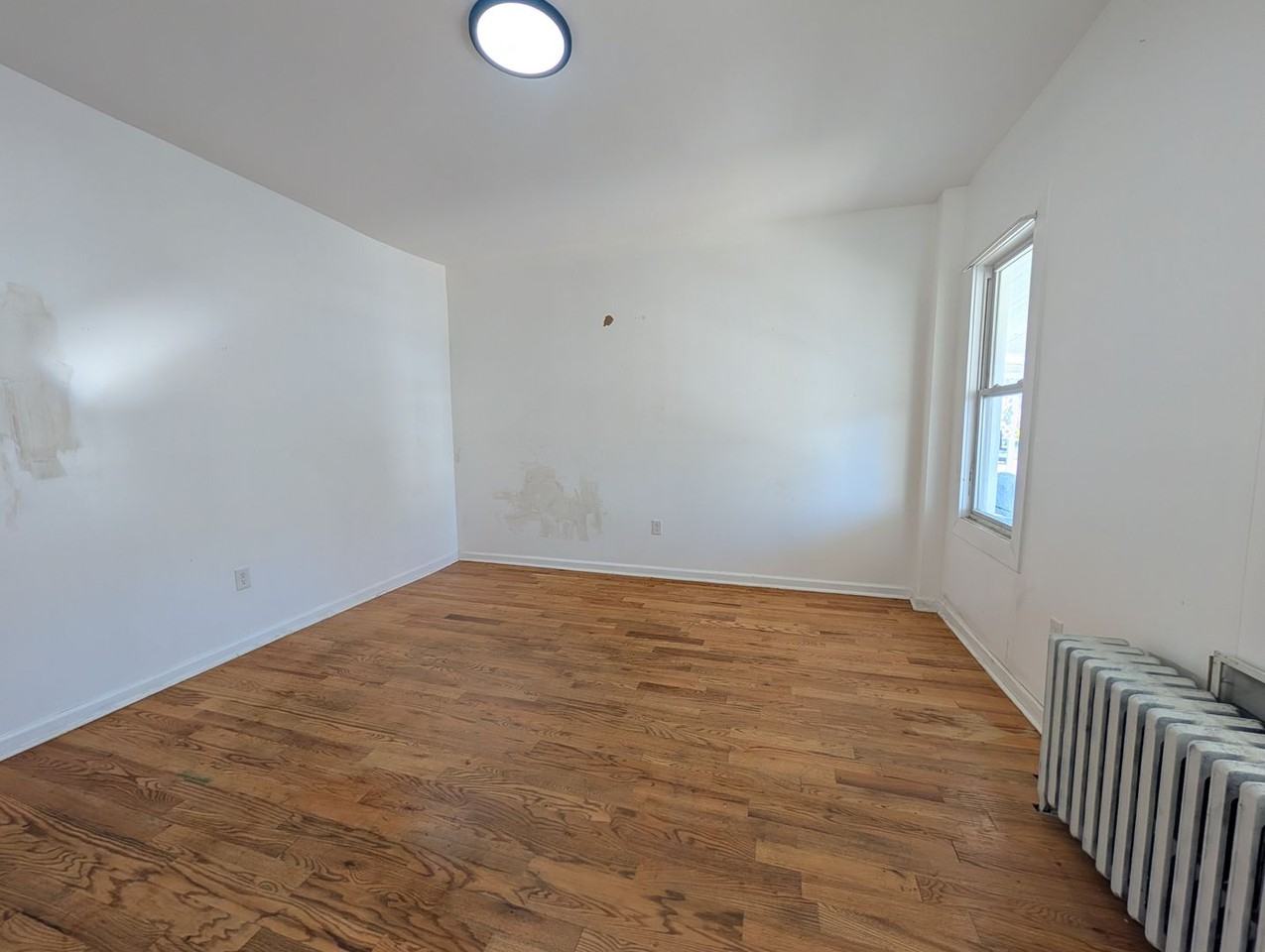 45 2nd Ave - Photo 4 of 25
