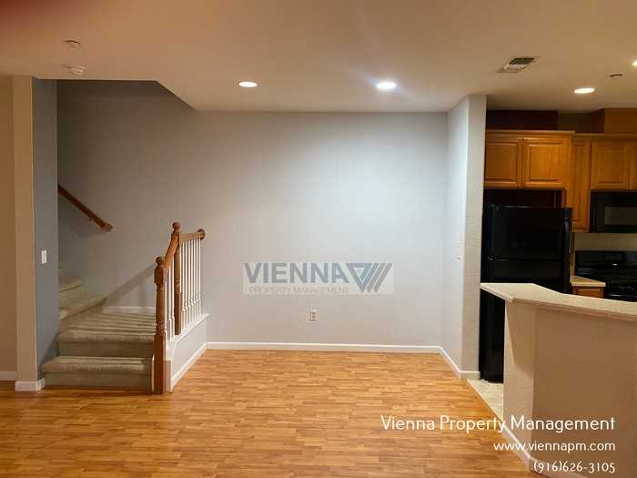 3301 Leiper Loop - Photo 5 of 25