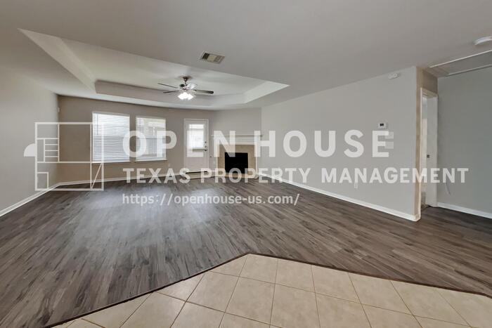 7906 Buffalo View Ln - Photo 7 of 24