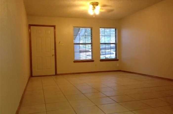 1025 Rio Rico Rd #F - Photo 6 of 9