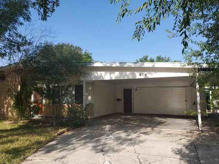 814 E Ebony Dr - Photo 2 of 16