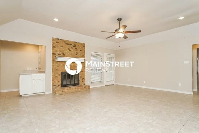 4202 High Mesa Ct - Photo 3 of 16