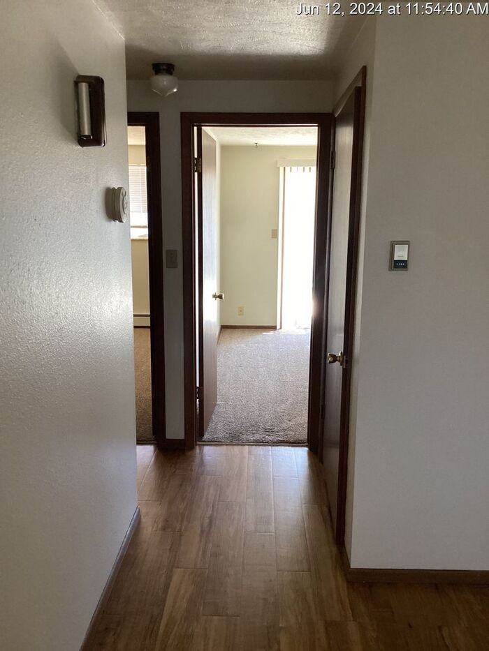 441 W 8th St - Photo 5 of 9