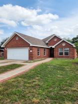 213 W Fleetwood Ave - Photo 1 of 1
