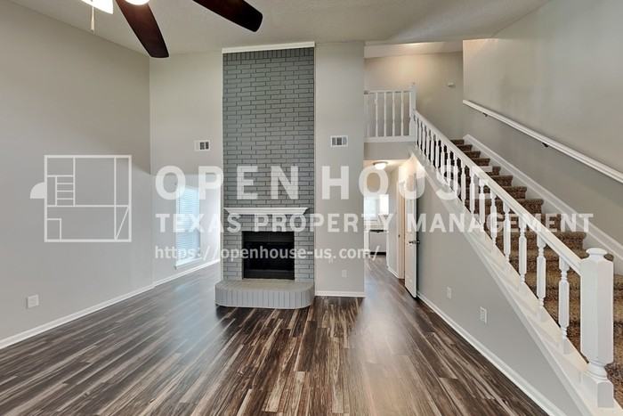 3313 Stone Bridge Dr - Photo 5 of 22