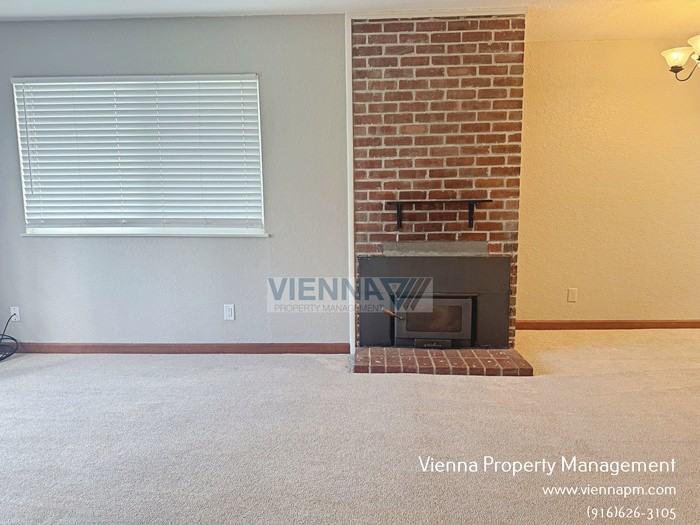 3317 Bristol Rd - Photo 3 of 16