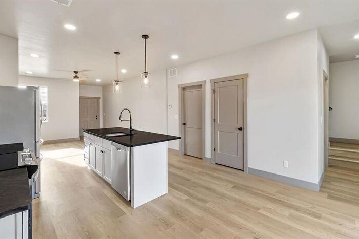 599 Teatro Ct - Photo 5 of 20