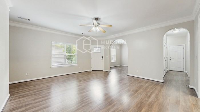 148 Highview Cv - Photo 4 of 28
