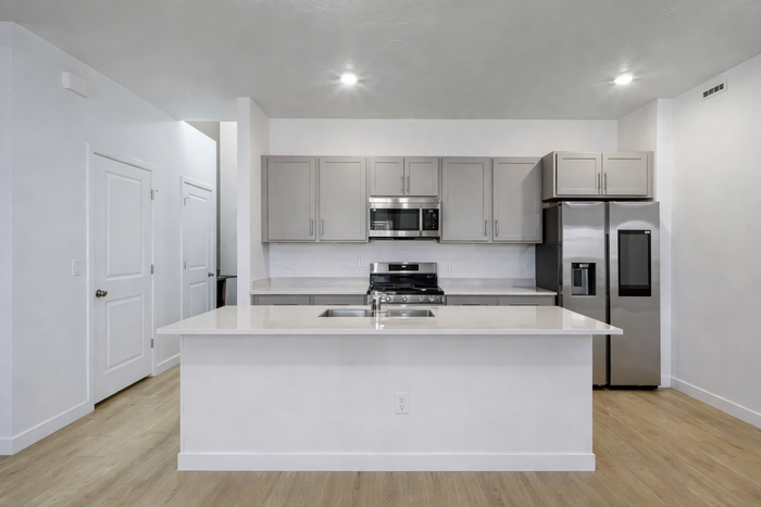 1514 W Bright Eyes Ln - Photo 3 of 20