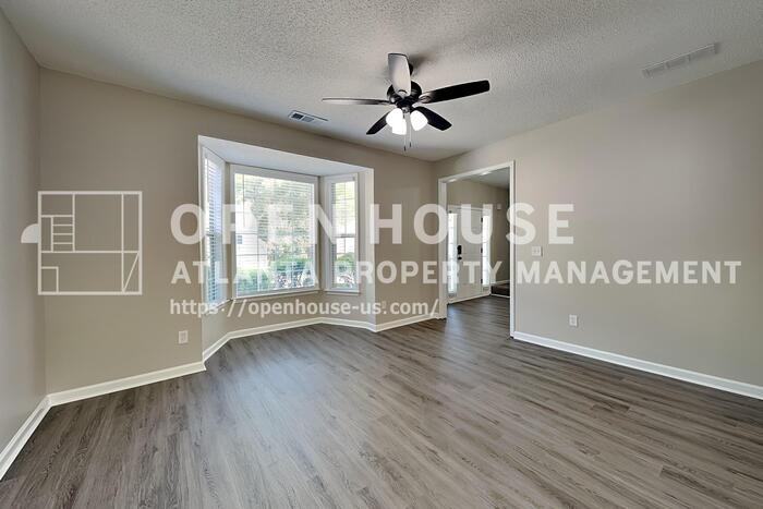 2215 Traywick Chase - Photo 6 of 24
