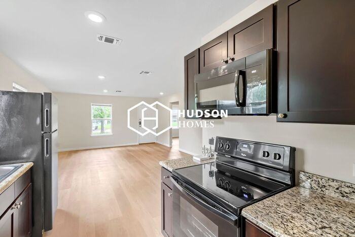 1600 Lucile Ave - Photo 6 of 14