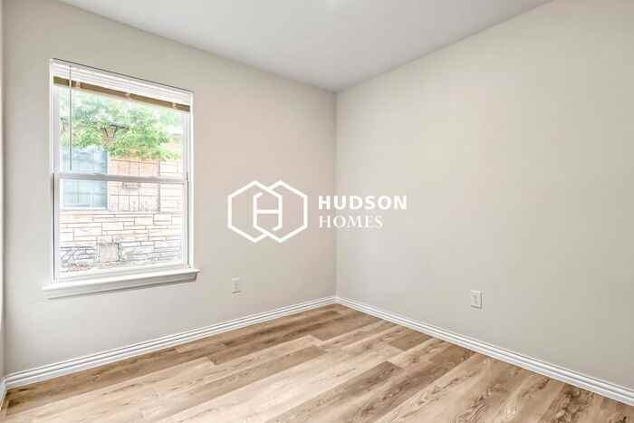 1600 Lucile Ave - Photo 7 of 14