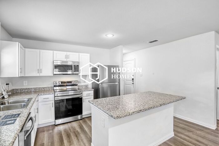 433 Shorty St - Photo 5 of 14