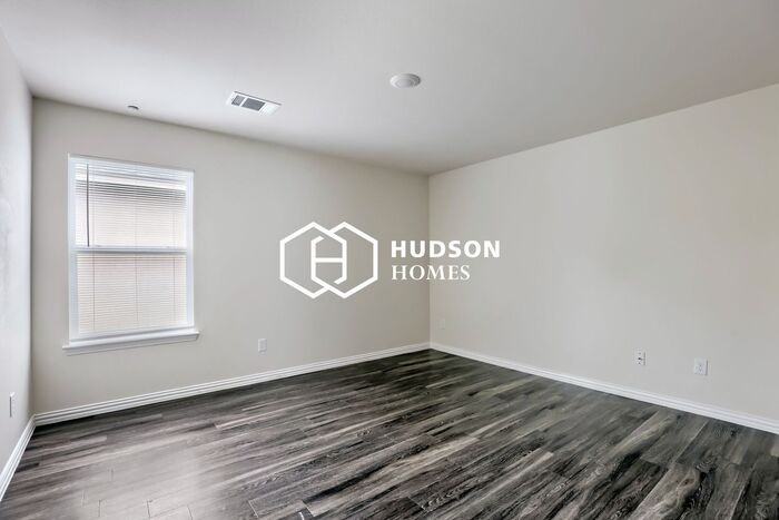 505 S 16th St - Photo 7 of 14