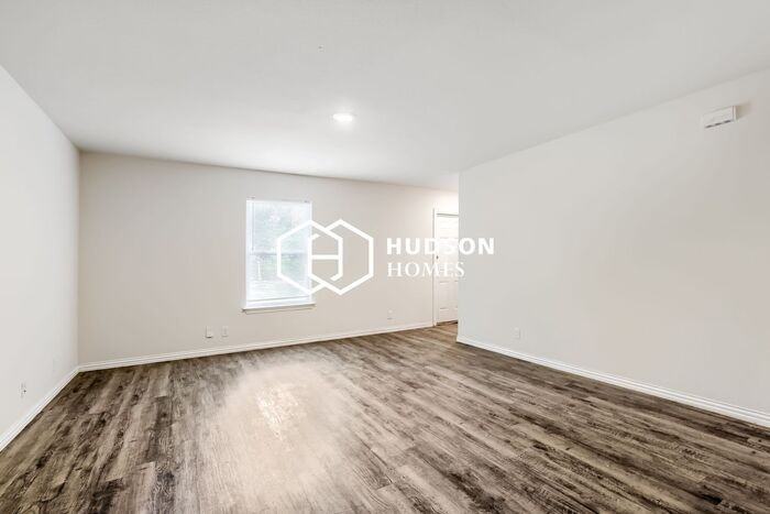 723 Sewanee St - Photo 3 of 14