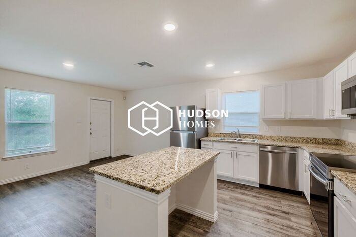 2430 Bermuda Dr - Photo 7 of 16