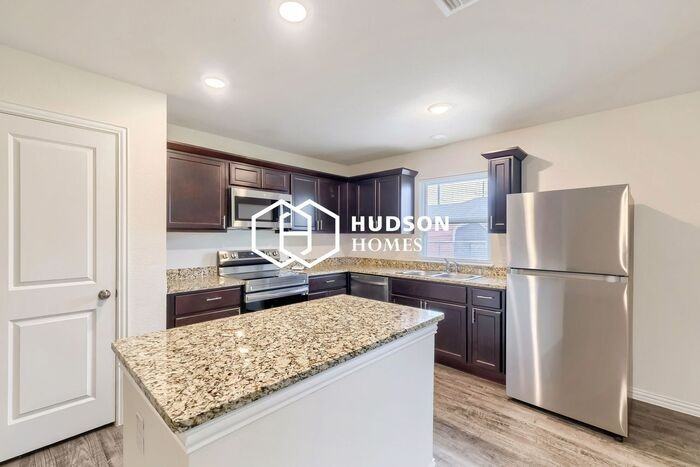 2719 Bermuda Dr - Photo 6 of 16