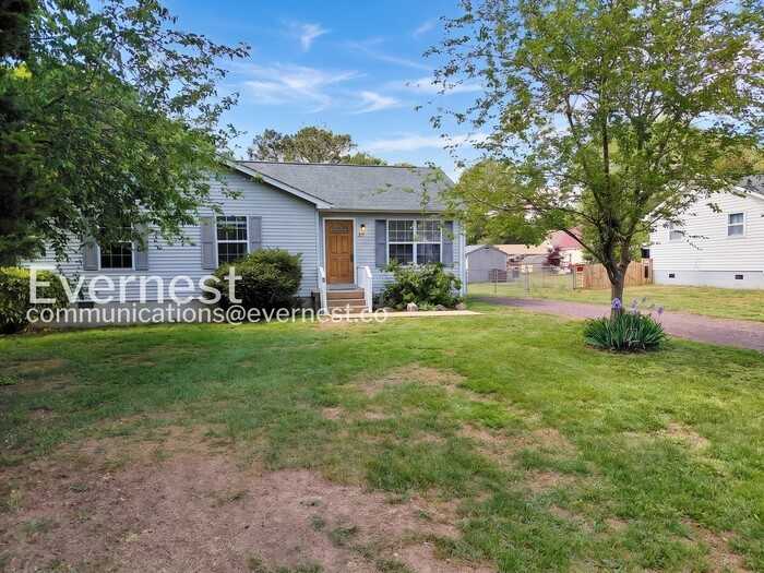 217 Mimosa Ave - Photo 2 of 30