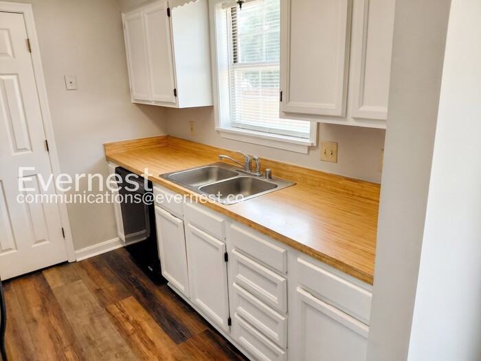 217 Mimosa Ave - Photo 7 of 30