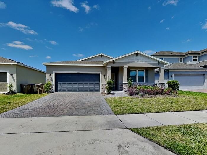 1150 Lone Palm Way