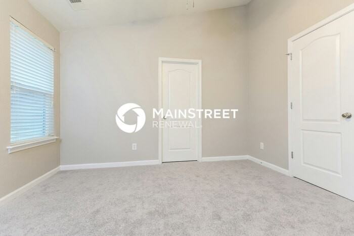 1370 Rogers Trce - Photo 7 of 17