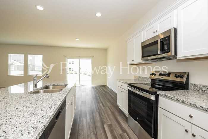 3559 Fellowship Rd - Photo 7 of 17