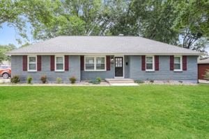 featured image of 6705 N Indiana Ave