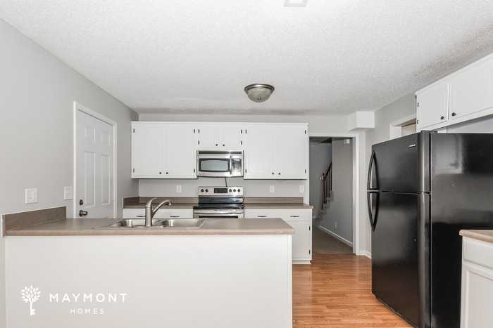 3390 Summerfield Dr - Photo 6 of 12