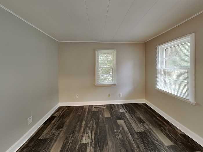 5789 Sunset Rd - Photo 2 of 20