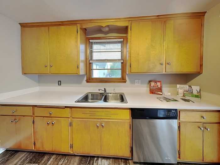5789 Sunset Rd - Photo 6 of 20