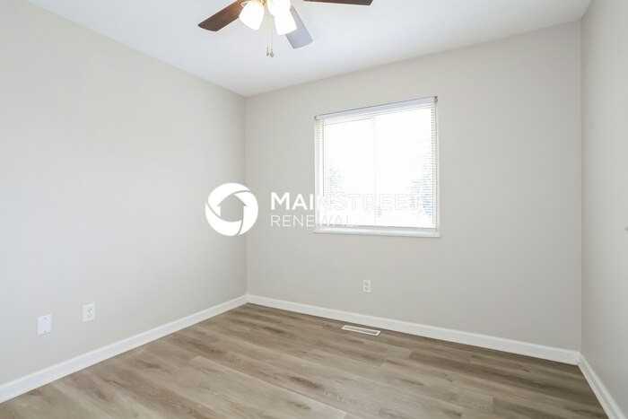 504 Harland Dr - Photo 6 of 16