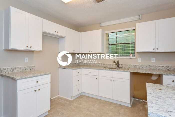 170 Southmoor Cir - Photo 7 of 15