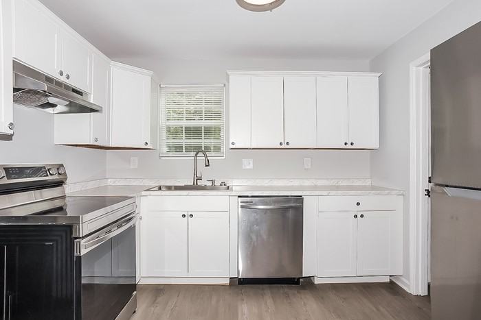 4081 Melrose Dr - Photo 7 of 12