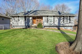 401 Se Westminister Rd - Photo 1 of 1