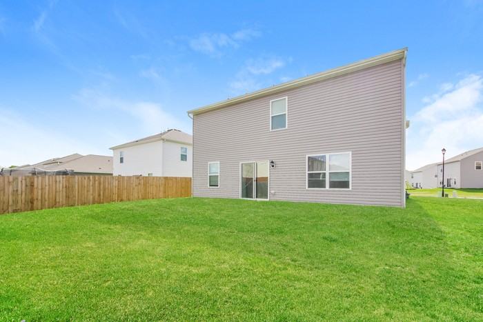402 E Oak Ave - Photo 4 of 4