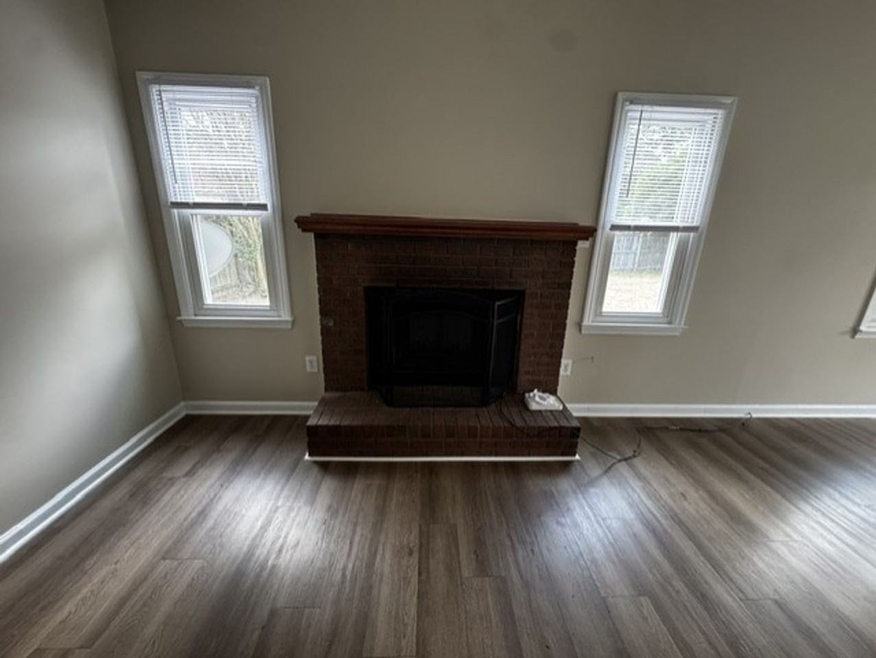 2212 Timberbrook Ln - Photo 3 of 16