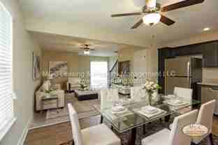 2216 Sw Suncatcher Rd - Photo 1 of 1